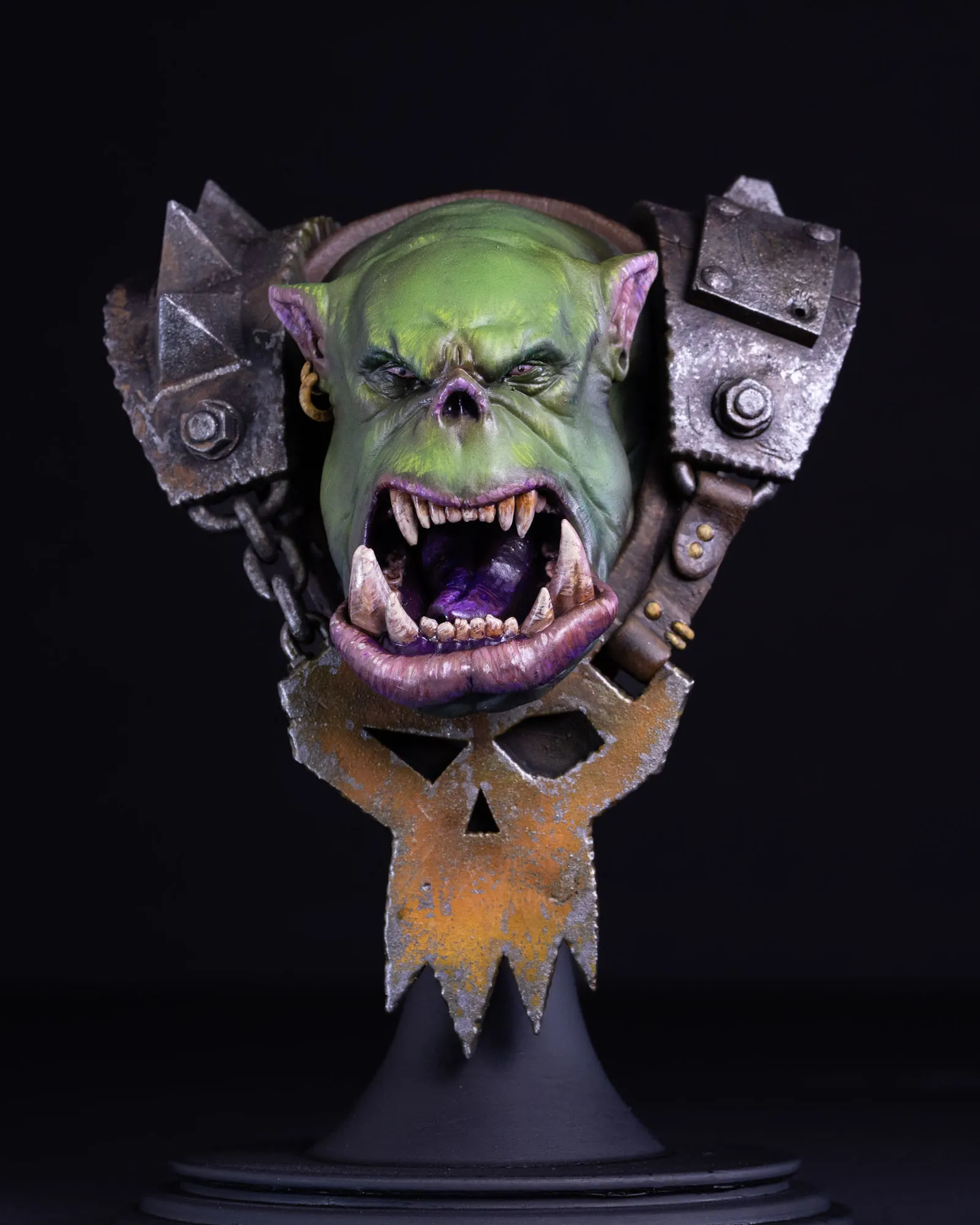 Finished Ork bust by Escuig Miniatures, front view